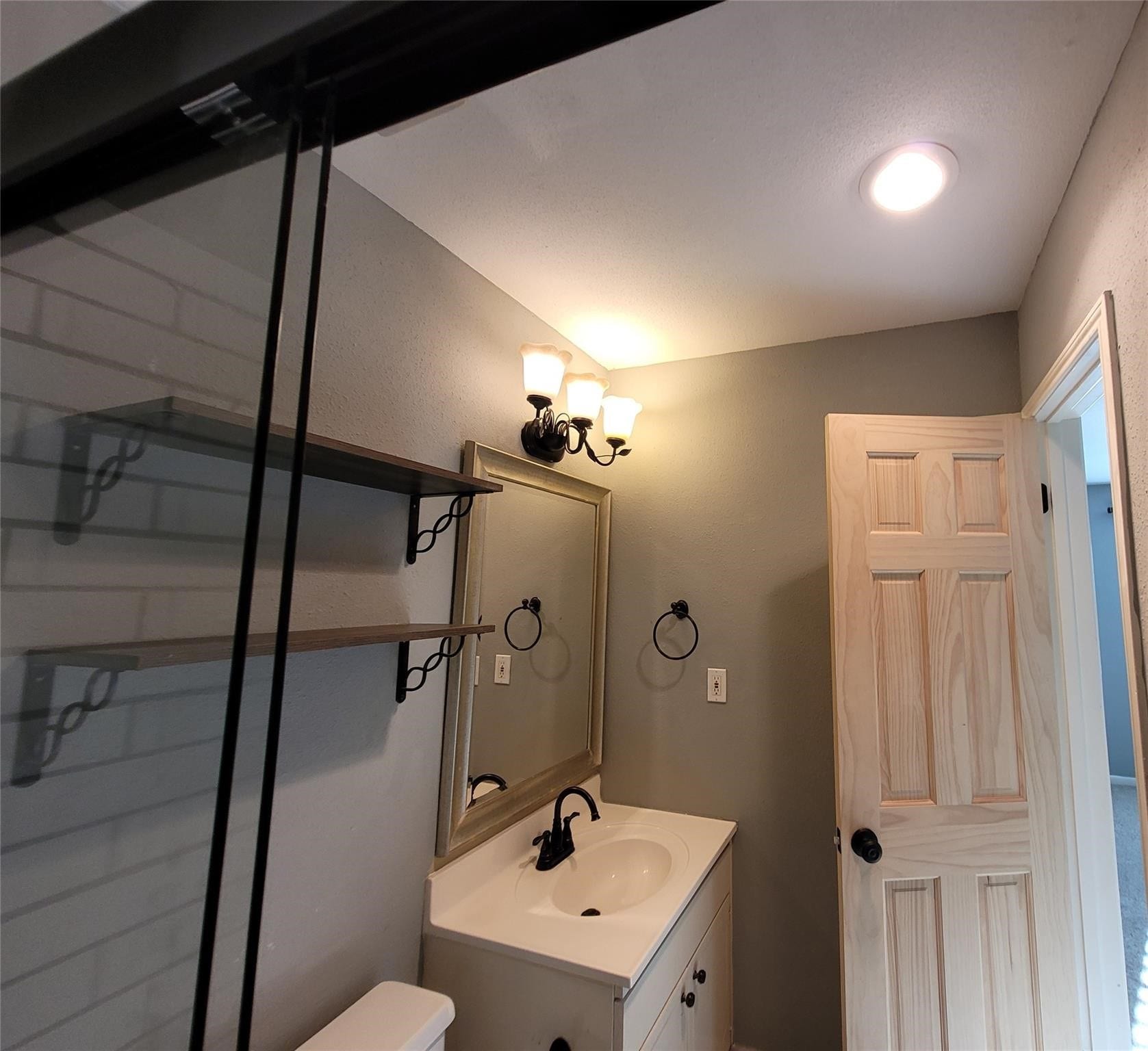 6471 Burgoyne Road, #31, Houston, TX 77057 6471 Burgoyne Road, #31, Houston, TX 77057