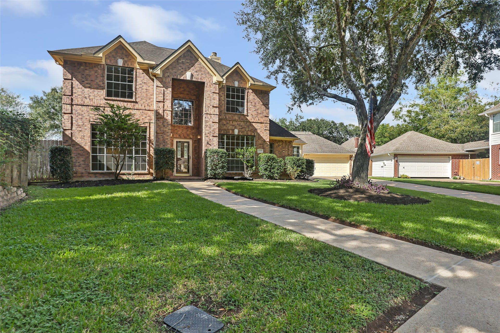 2007 Southern Place, Richmond, TX 77406 Come call this home! Such a pristine cul-de-sac!