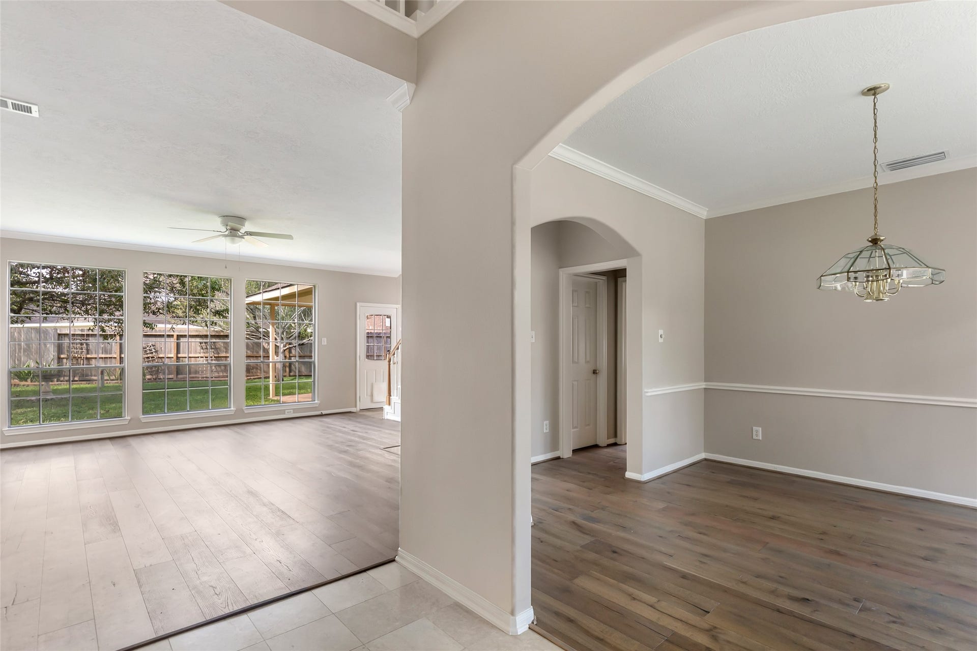 2007 Southern Place, Richmond, TX 77406 Open formal dining room with architectural details