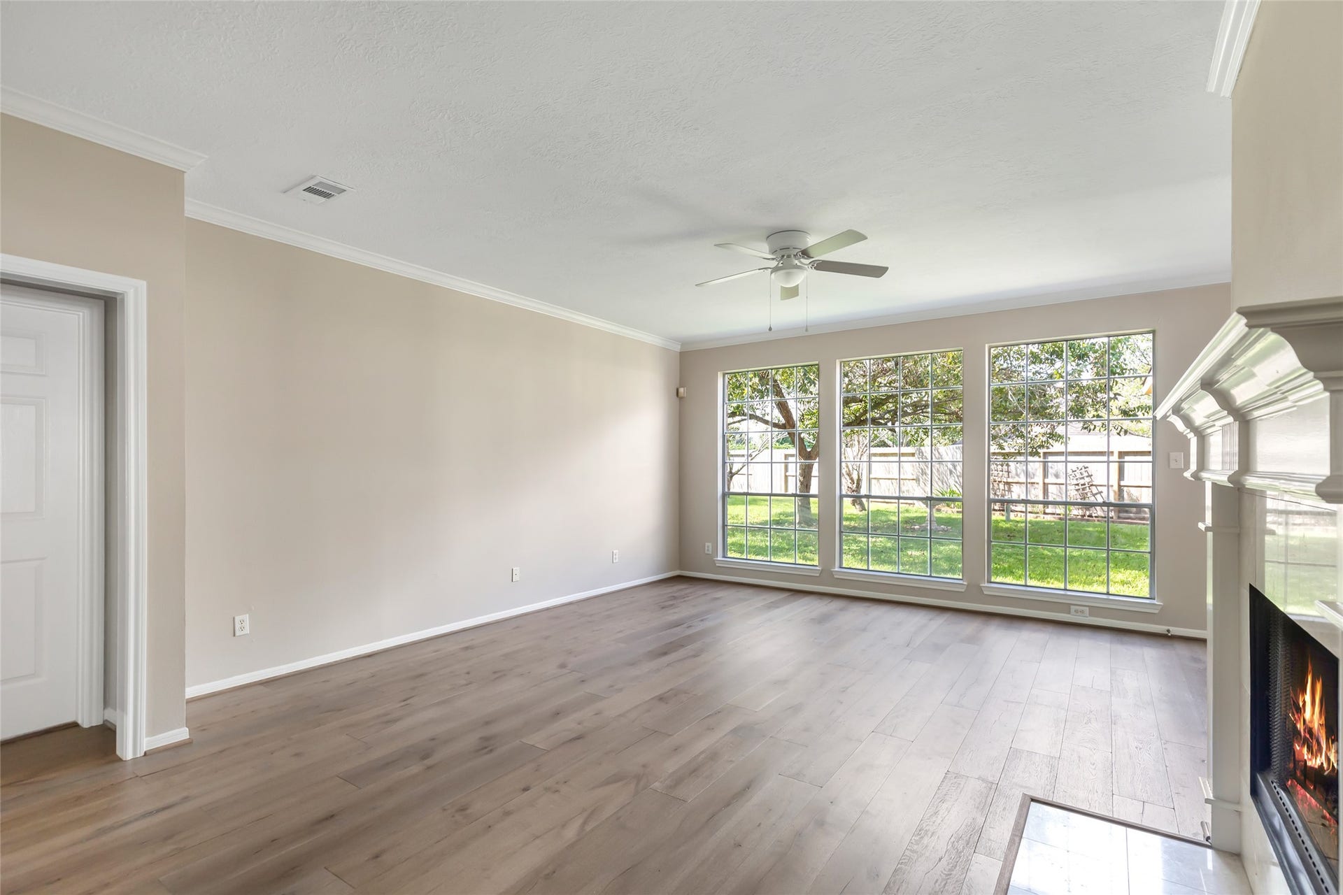 2007 Southern Place, Richmond, TX 77406 Living Room