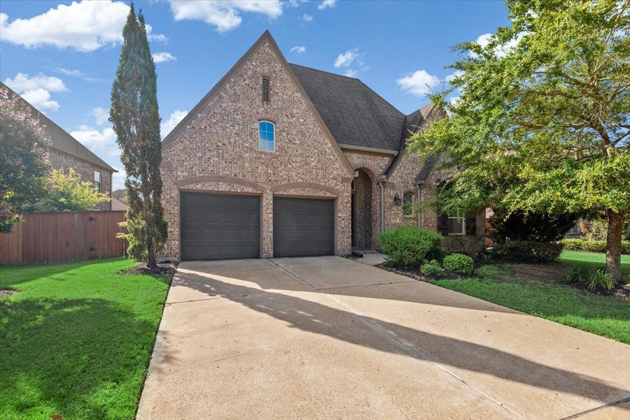Property photo for 11231 Dunstan Hill Drive, Richmond, TX