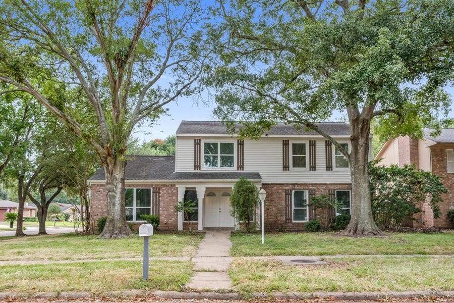 Property photo for 1926 Lantern Lane, Missouri City, TX