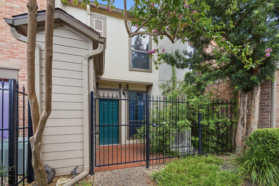 Property photo for 1201 Mcduffie Street, #114, Houston, TX