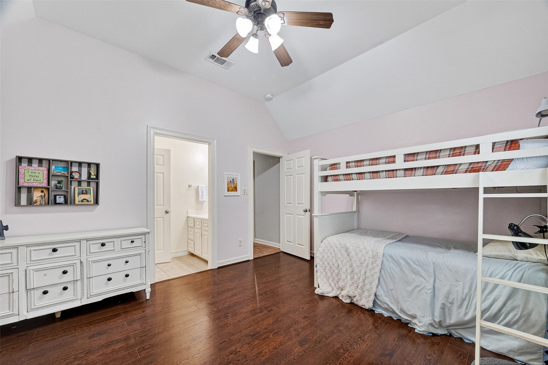 3102 Purple Finch, Missouri City, TX 77459 3102 Purple Finch, Missouri City, TX 77459