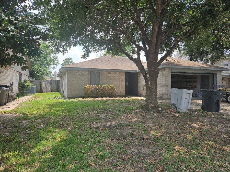 Property photo for 18539 Lippizaner Drive, Cypress, TX