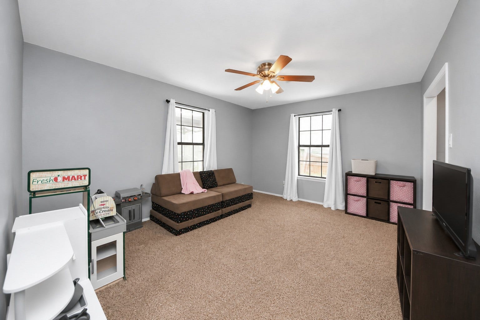 1419 Primrose Street, Conroe, TX 77385 1419 Primrose Street, Conroe, TX 77385