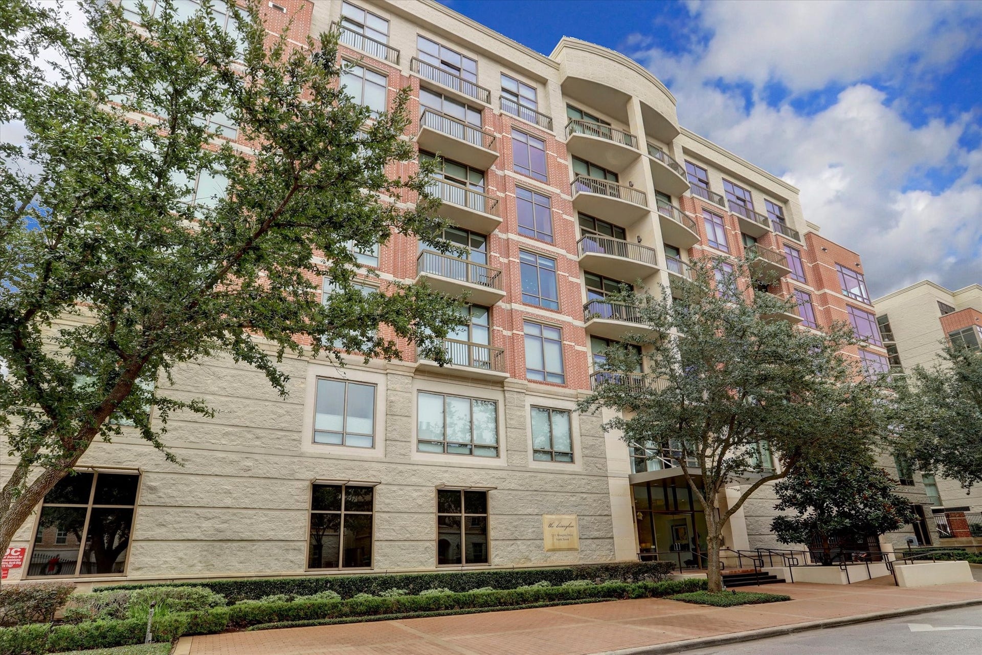 2211 Briarglen Drive, #508, Houston, TX 77027 2211 Briarglen Drive, #508, Houston, TX 77027