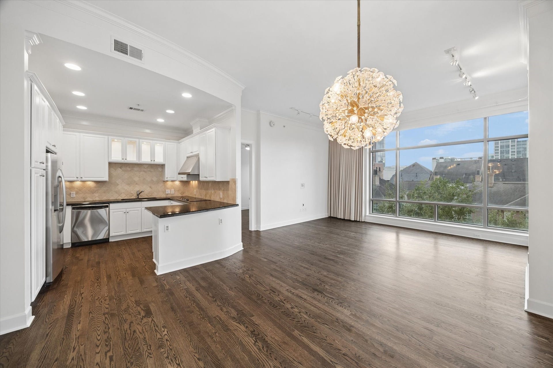 2211 Briarglen Drive, #508, Houston, TX 77027 2211 Briarglen Drive, #508, Houston, TX 77027