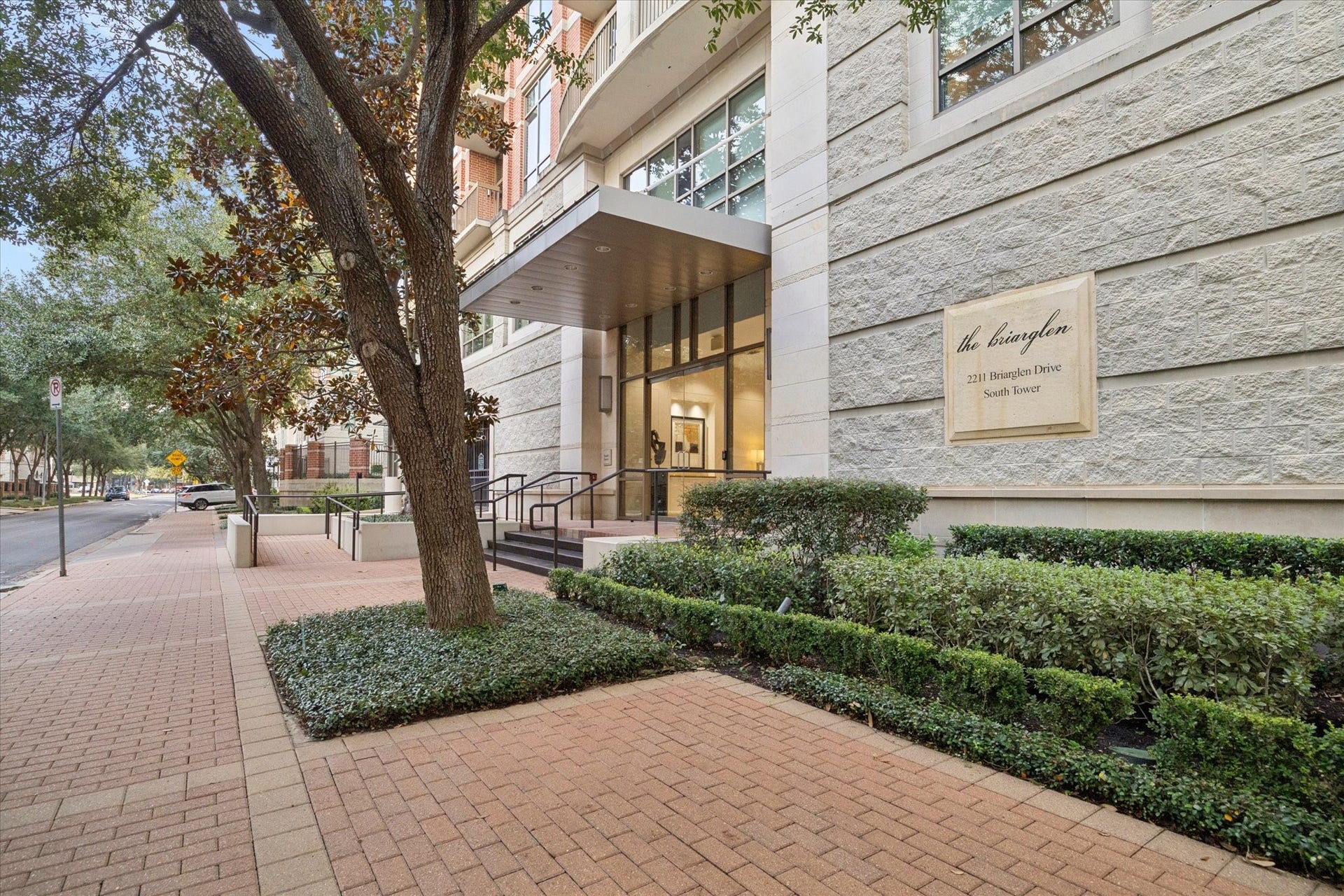 2211 Briarglen Drive, #508, Houston, TX 77027 2211 Briarglen Drive, #508, Houston, TX 77027