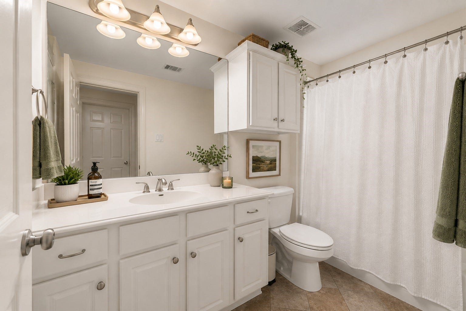 Full guest bathroom. Virtually staged/enhanced to show full potential