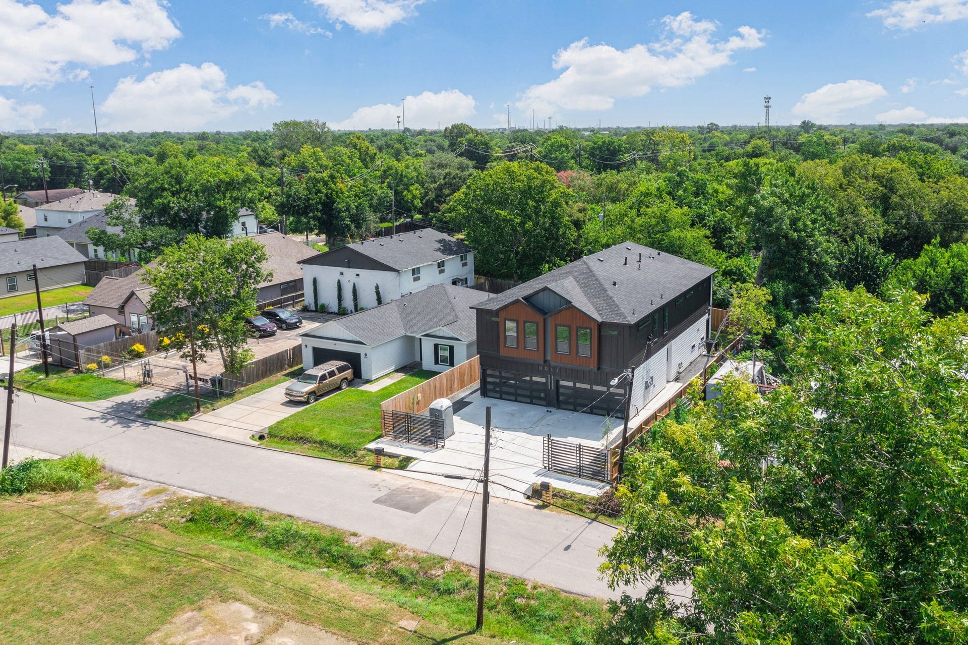 8011 Bowen Street, #A-B, Houston, TX 77051
