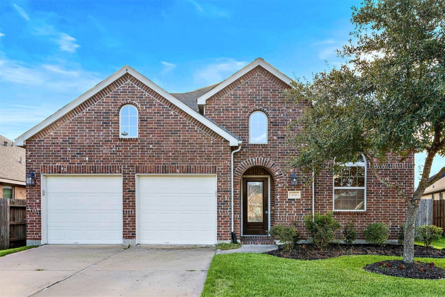 Property photo for 614 Dunlavy Lane, League City, TX