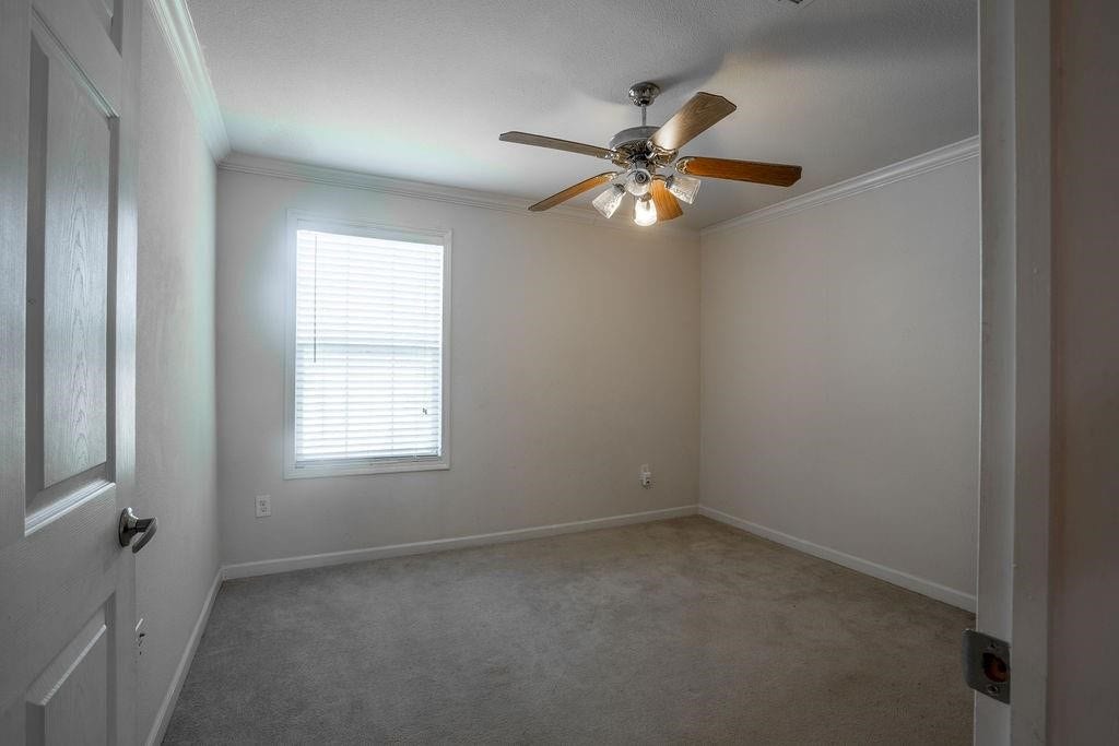 635 8th Street, San Leon, TX 77539 635 8th Street, San Leon, TX 77539