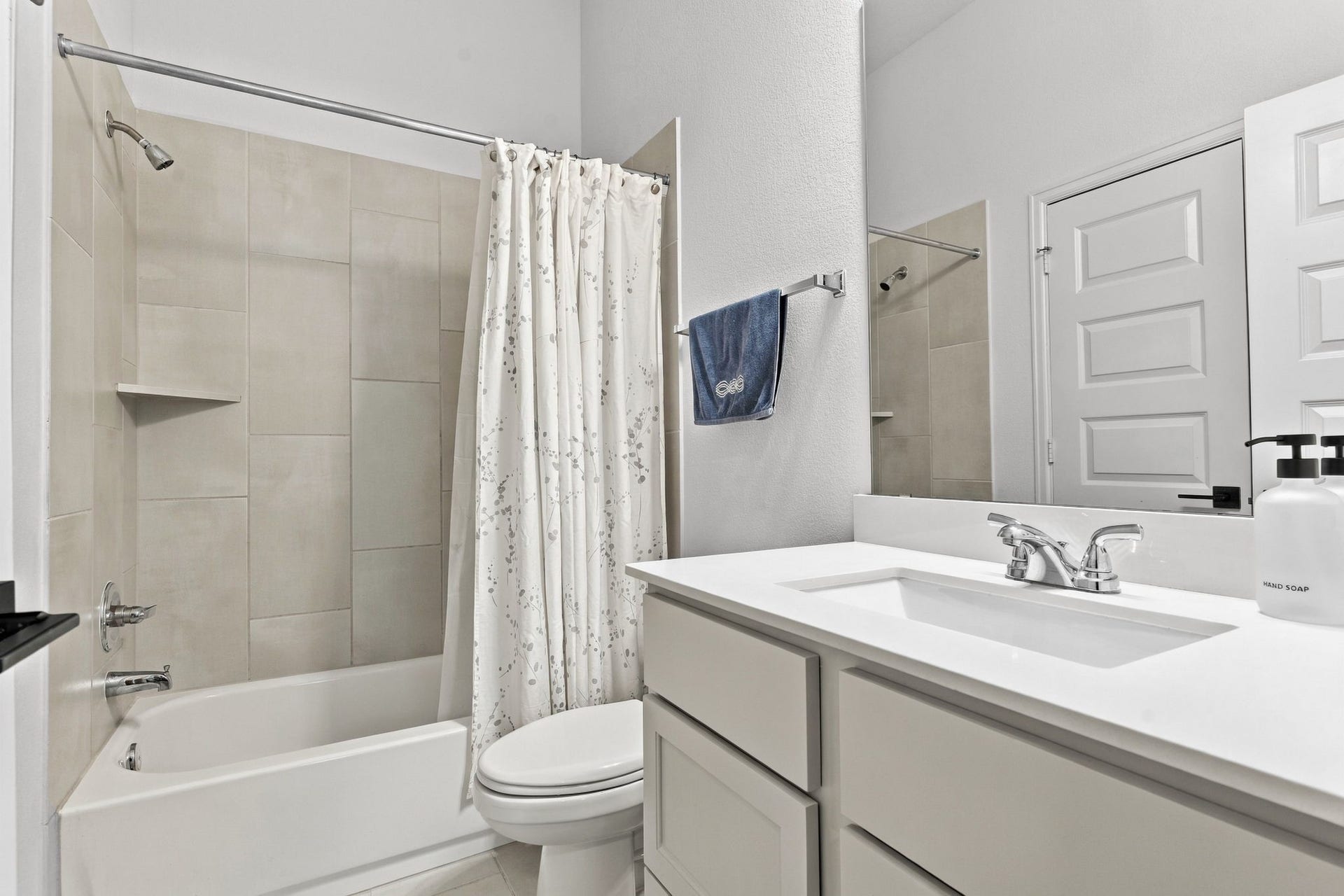 2110 Bronze Creek Lane, Rosenberg, TX 77469 2110 Bronze Creek Lane, Rosenberg, TX 77469
