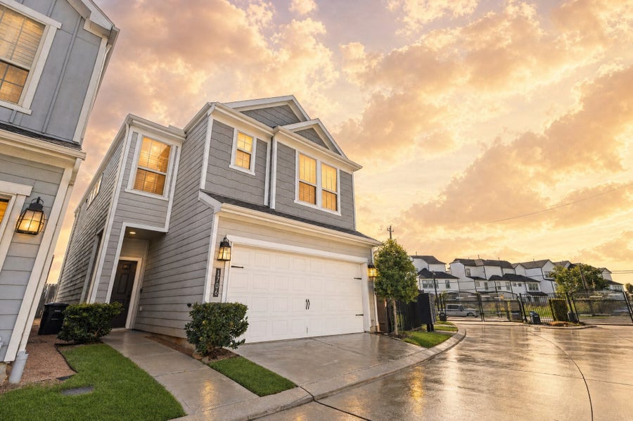 Property photo for 1706 Summerlyn Terrace Drive, Houston, TX
