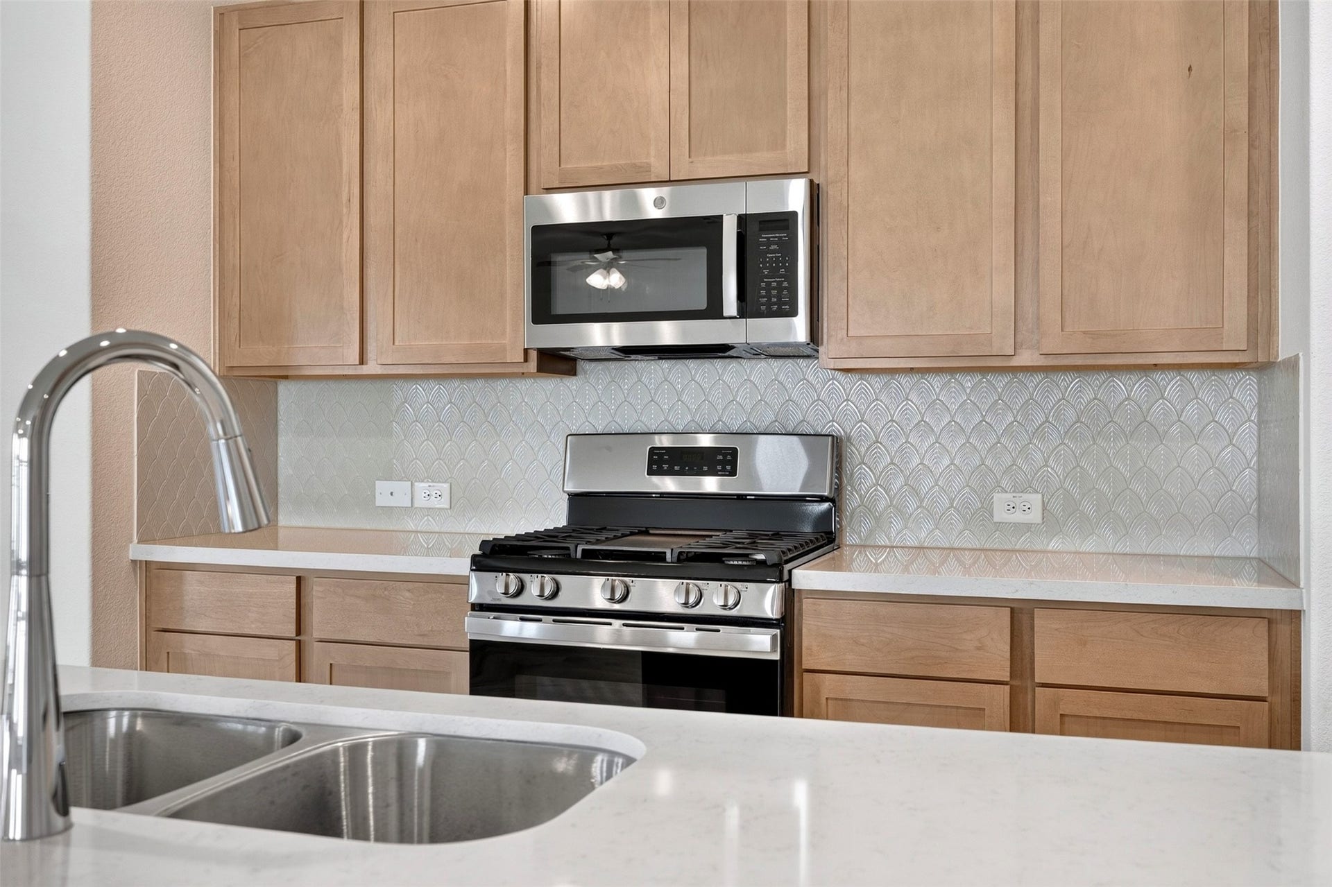 4636 Peony Green Drive, Katy, TX 77493 4636 Peony Green Drive, Katy, TX 77493