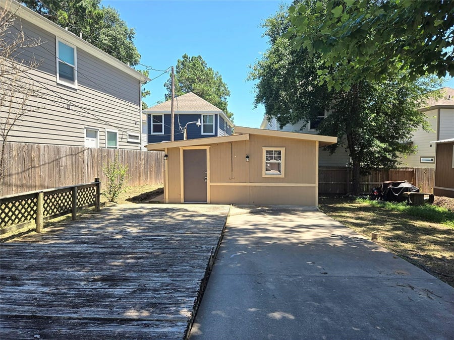 Property photo for 16701 Meadowcroft, Montgomery, TX