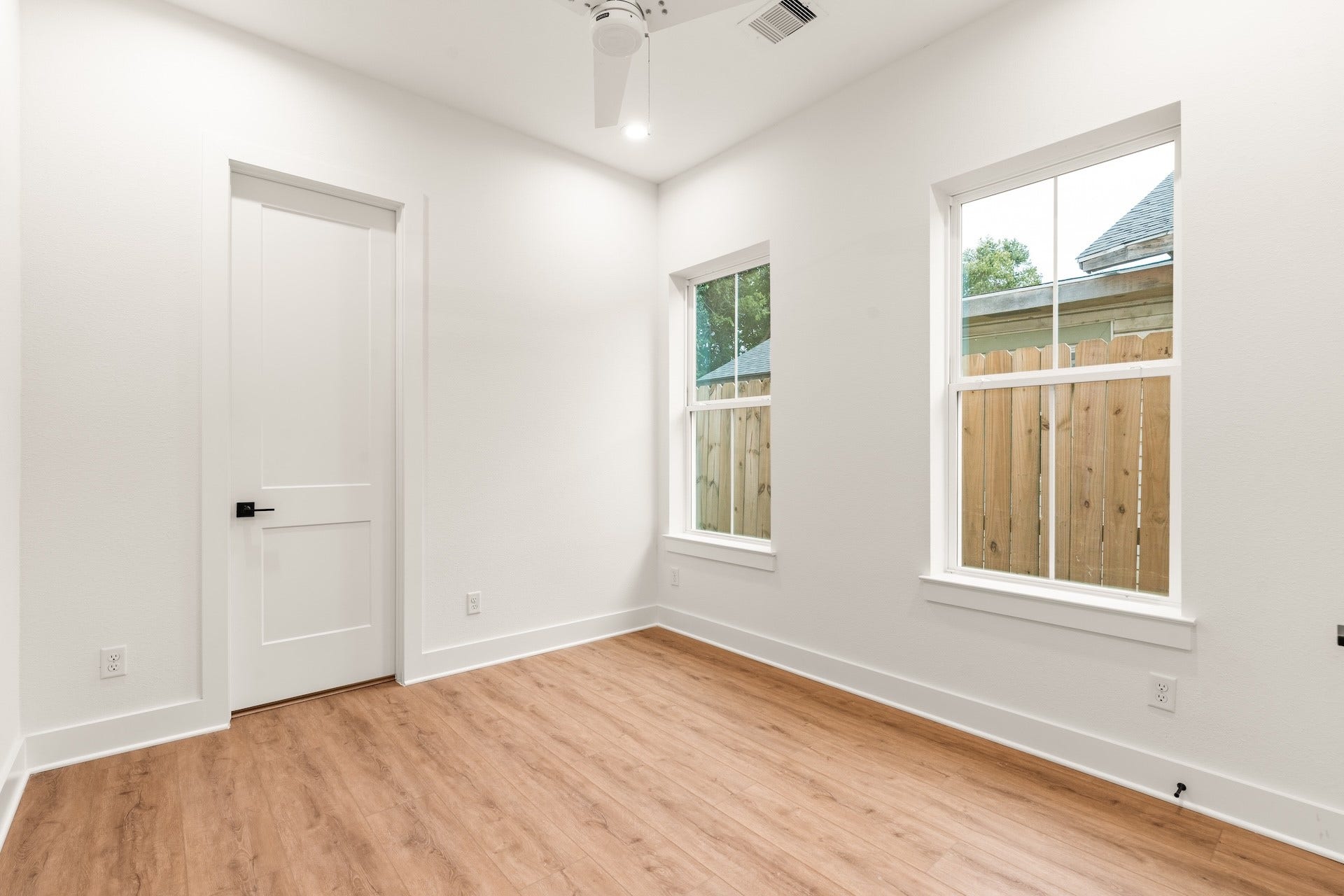6619 Avenue Q, #A/B, Houston, TX 77011 Bright, versatile first-floor space perfect for a home office, study, or guest room.