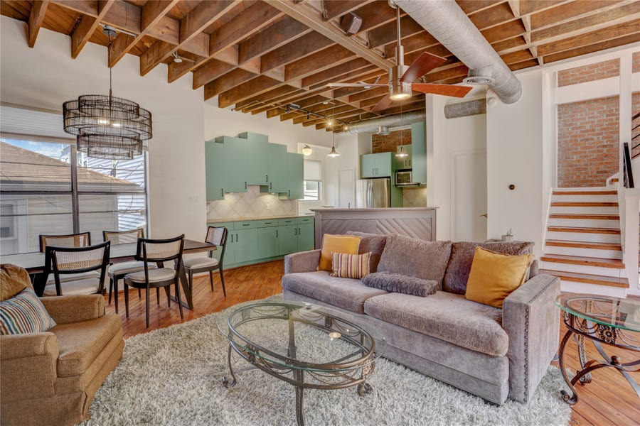 Property photo for 702 W Clay Street, Houston, TX
