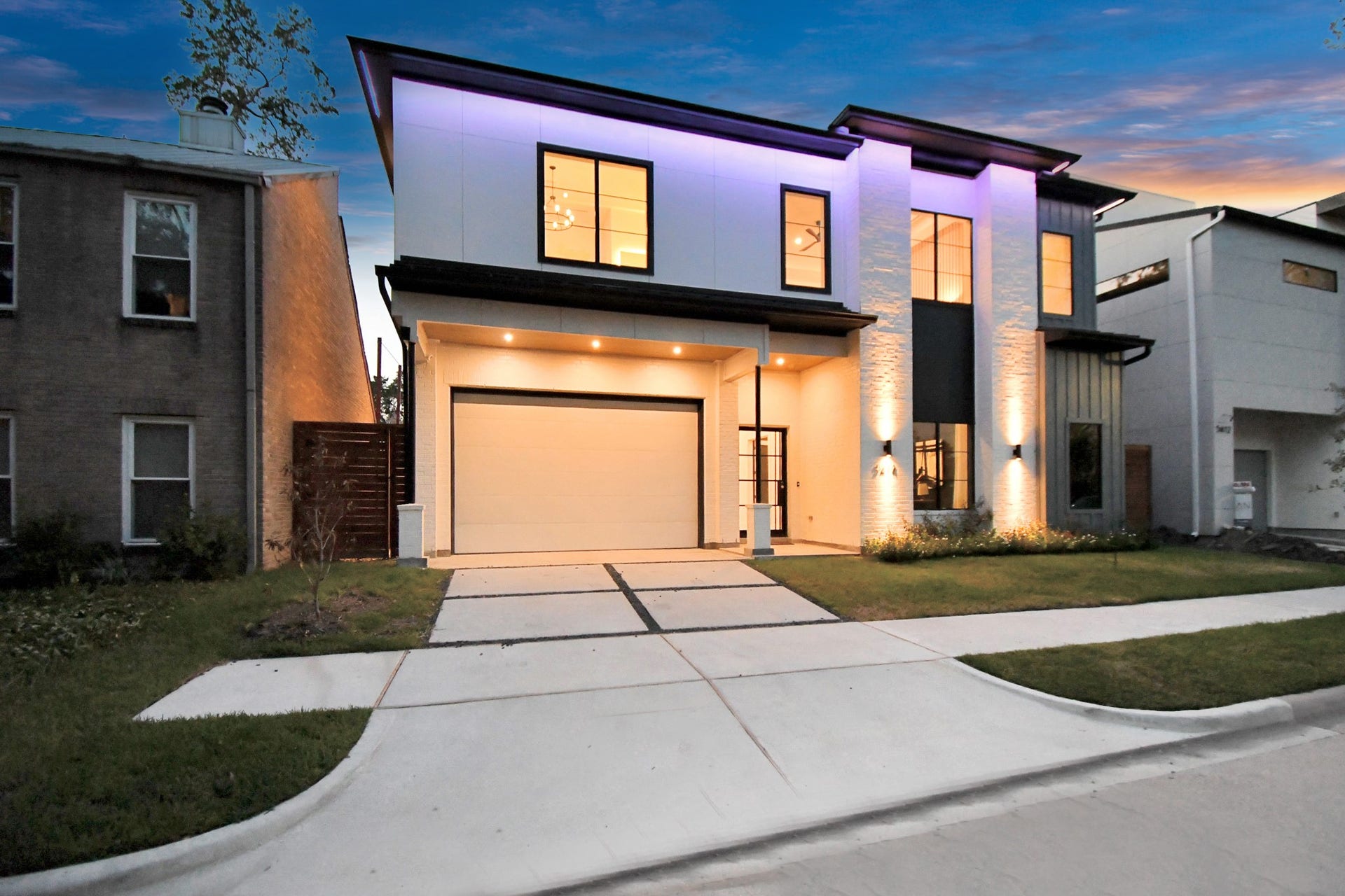 5414 John Dreaper Drive, Houston, TX 77056 Home features LED lighting and soffit lighting throughout.