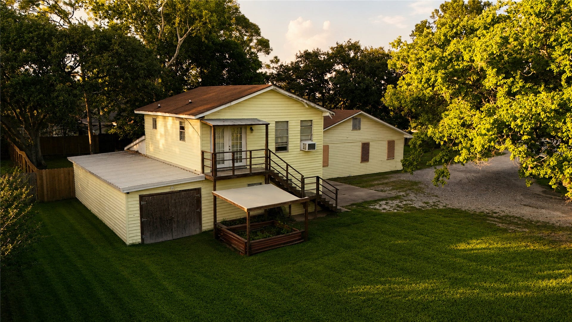 4406 Fm-646 N 1, Santa Fe, TX 77510 4406 FM 646 N Garage Apartment