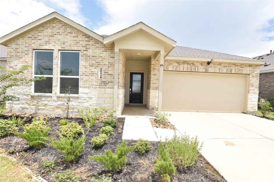 Property photo for 16618 Texas Palmetto Way, Hockley, TX