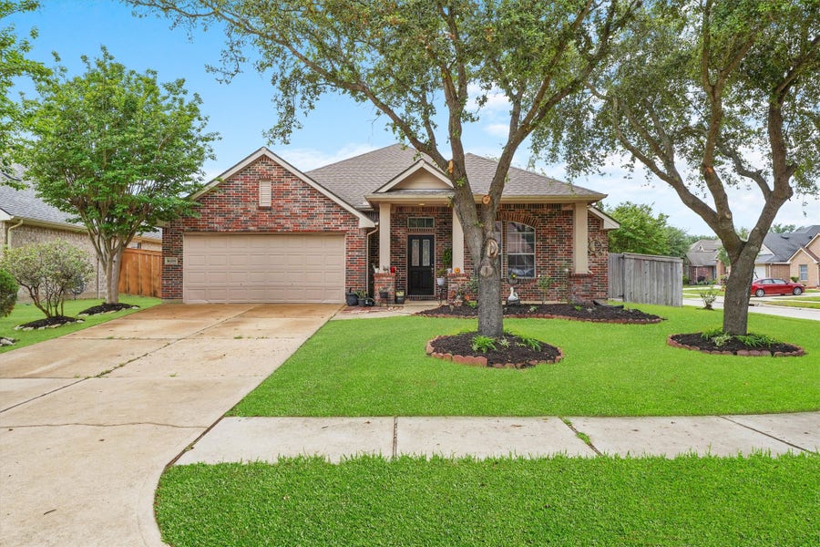 Property photo for 16219 Wilmington Park Lane, Houston, TX