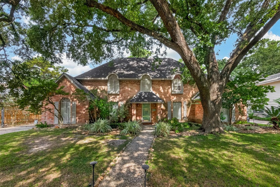 Property photo for 5814 Lodge Creek Drive, Houston, TX