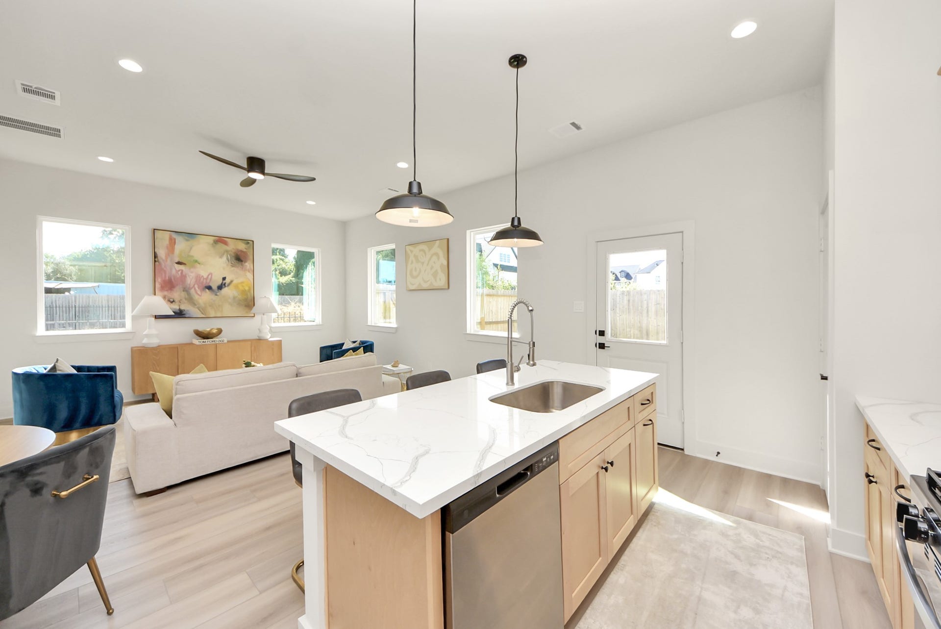 5222 & 5224 Edgewood Street, Houston, TX 77011 Kitchen on the first floor of 5224 Edgewood St