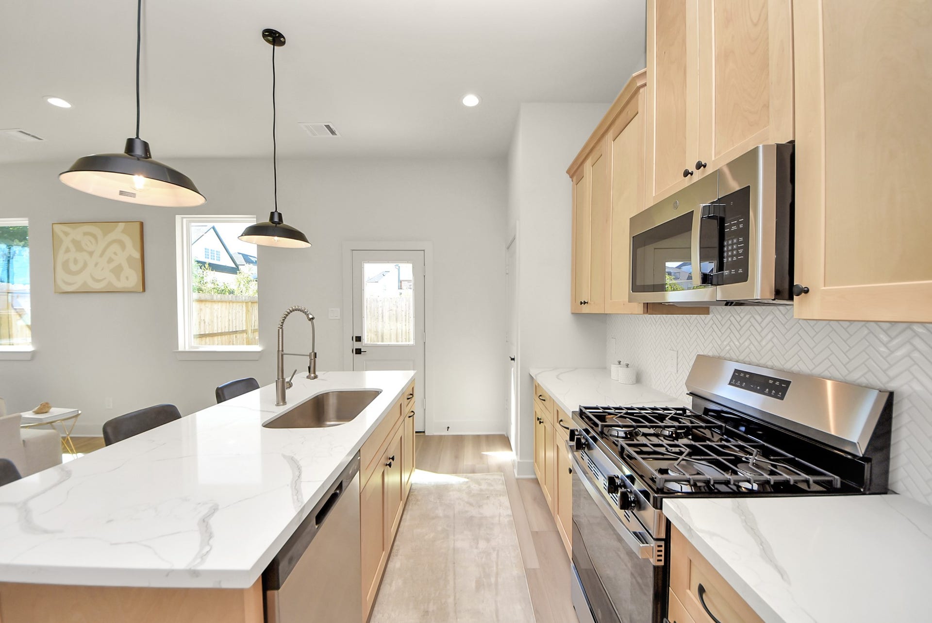 5222 & 5224 Edgewood Street, Houston, TX 77011 Kitchen on the first floor of 5224 Edgewood St