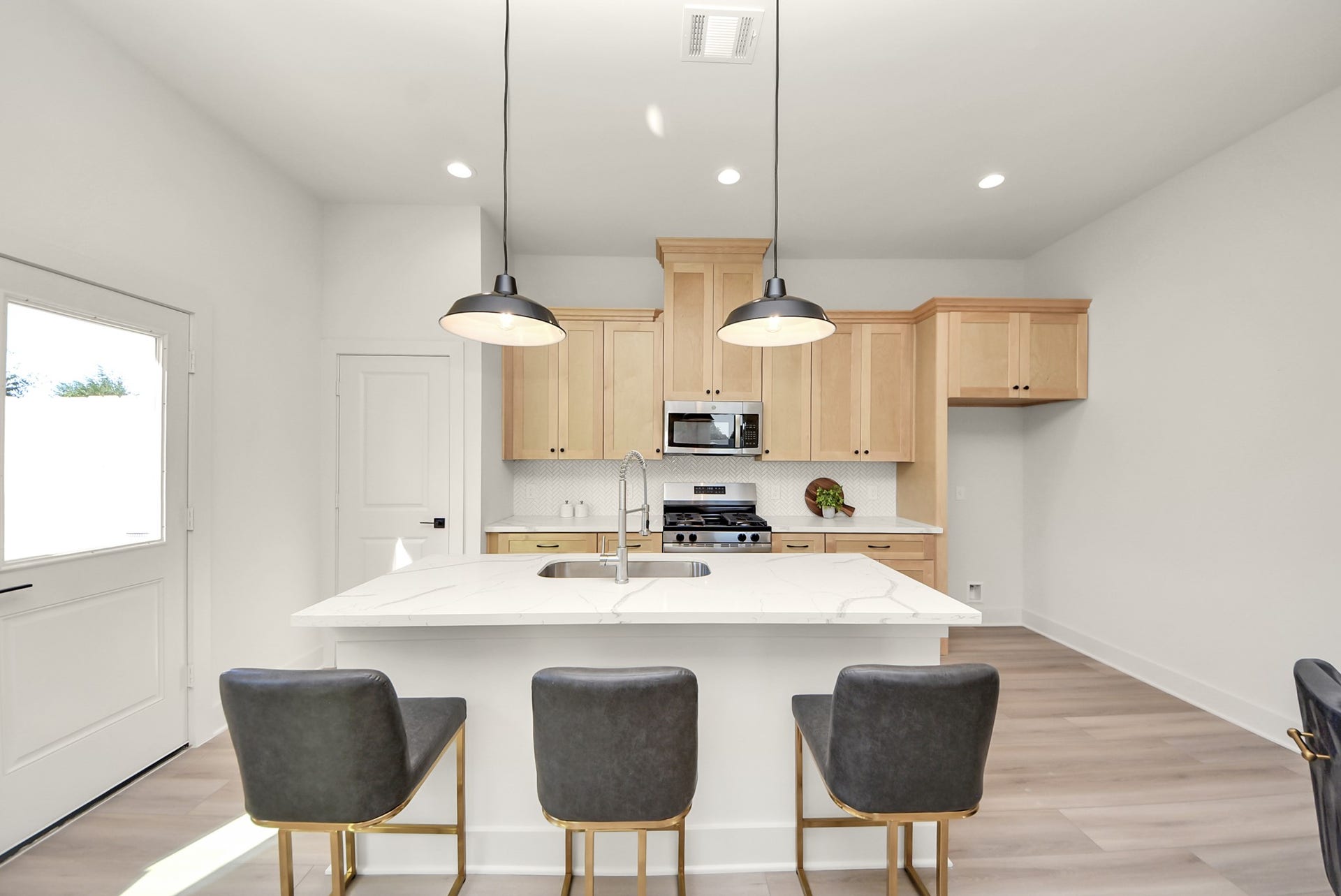 5222 & 5224 Edgewood Street, Houston, TX 77011 Kitchen on the first floor of 5224 Edgewood St