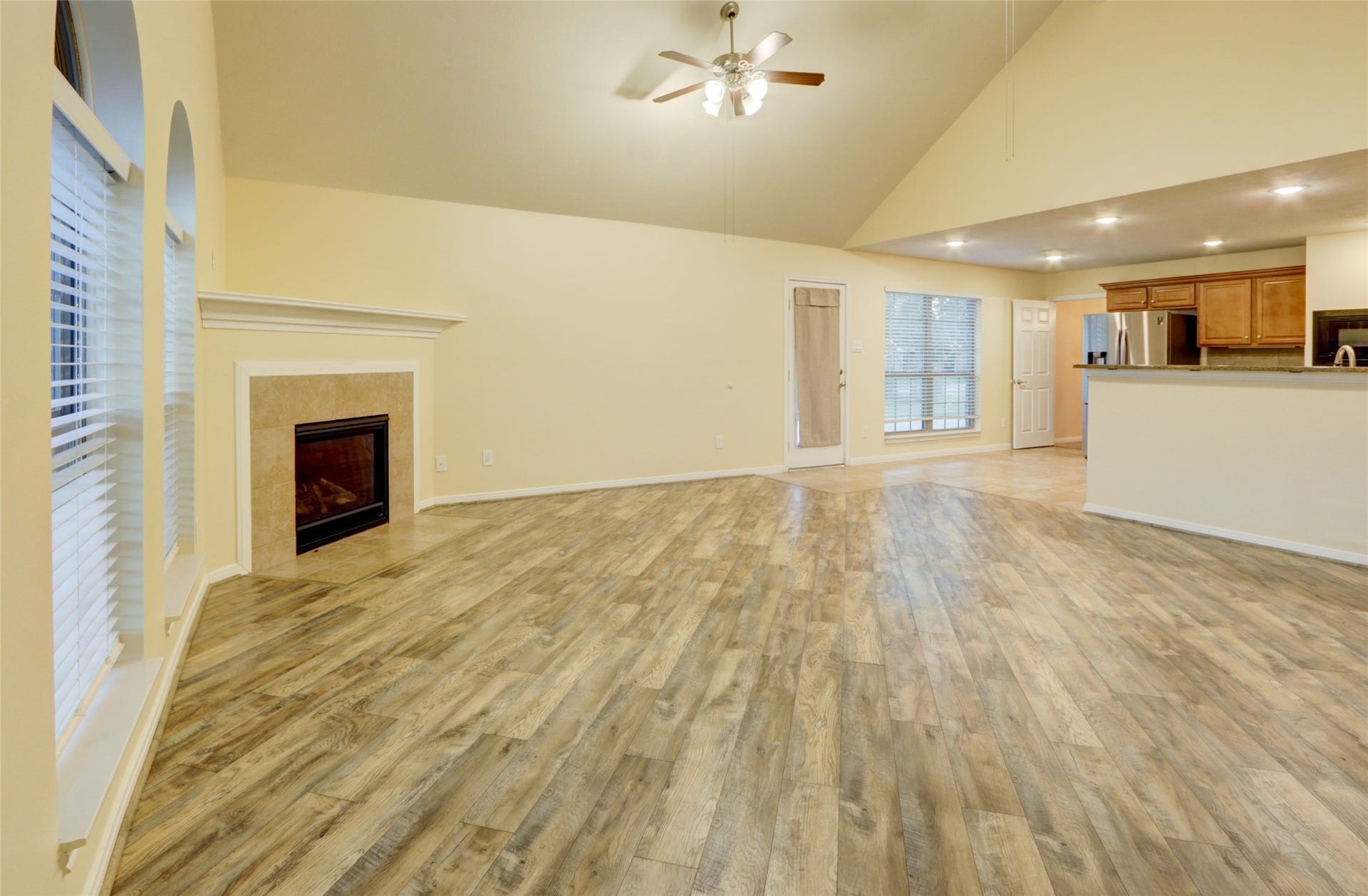 6611 Marble Falls Lane, Manvel, TX 77578 6611 Marble Falls Lane, Manvel, TX 77578