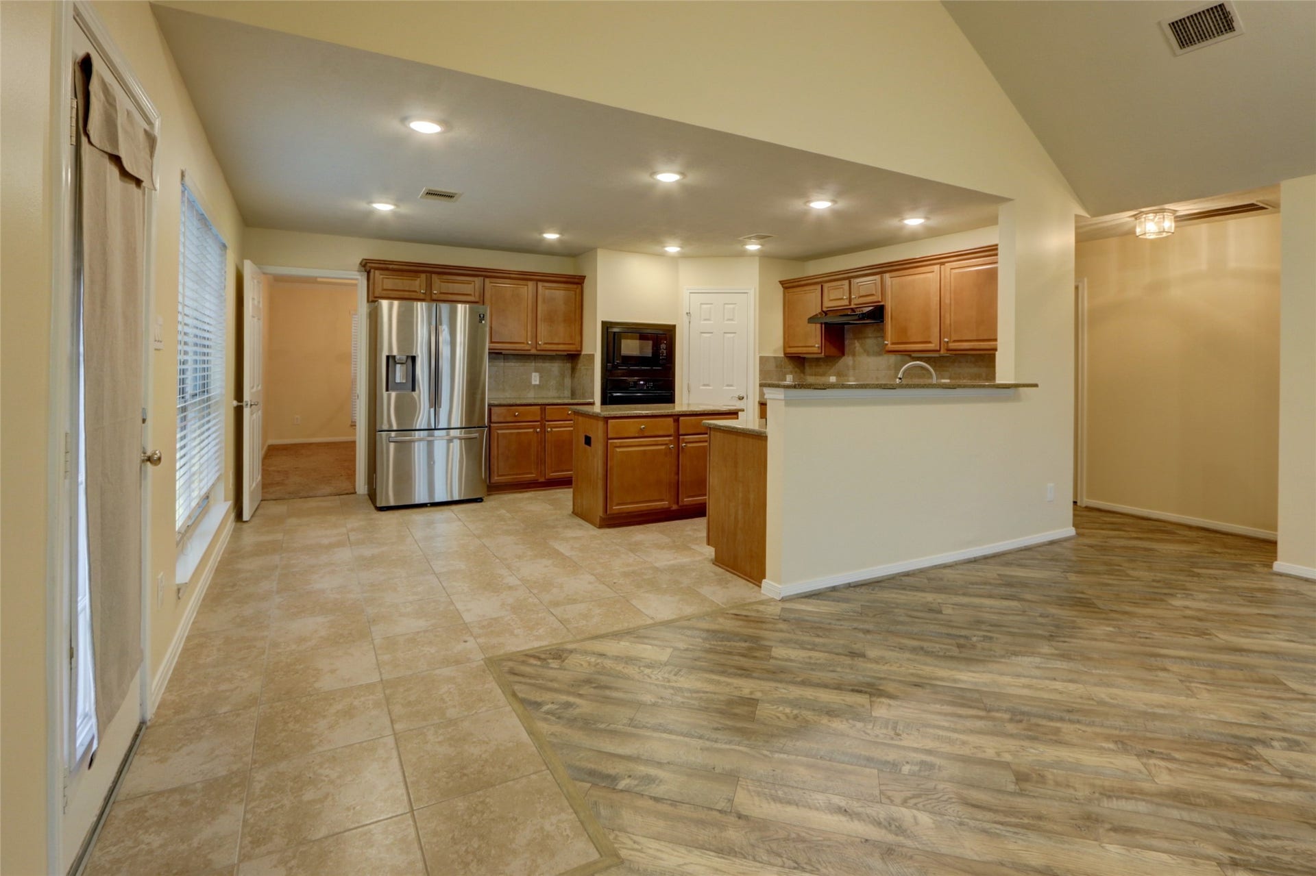 6611 Marble Falls Lane, Manvel, TX 77578 6611 Marble Falls Lane, Manvel, TX 77578