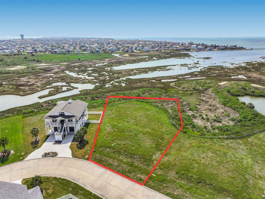Property photo for 3906 Curlew Drive, Galveston, TX