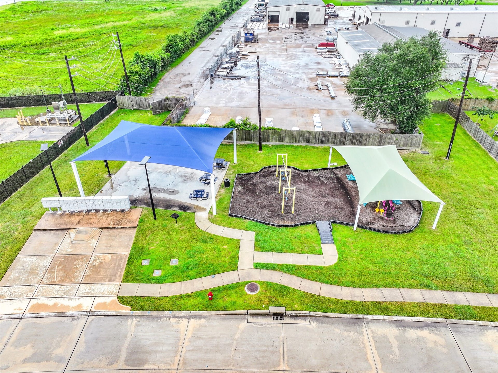 Martha's Vineyard residents enjoy outstanding neighborhood amenities, including a shaded playground, picnic pavilion, basketball court, and walking pathscreating a wonderful place for neighbors to gather and families to spend time outdoors.