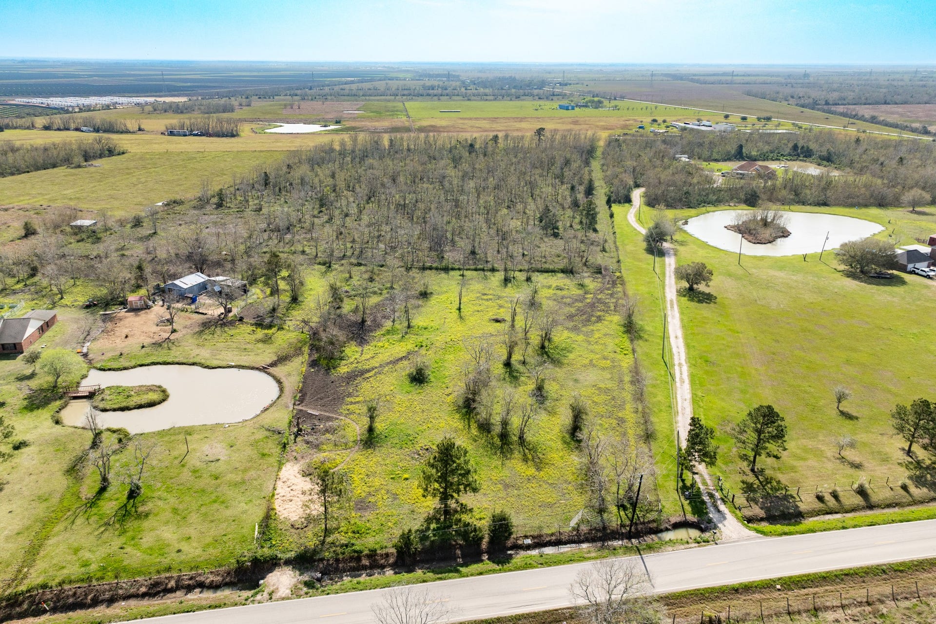 00 County Road 203, Liverpool, TX 77577