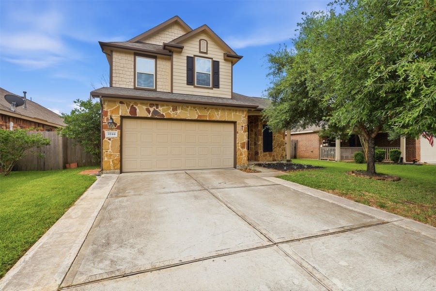 Property photo for 2244 Ivy Wall Drive, Conroe, TX