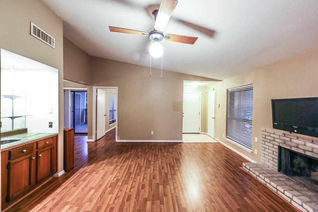 8100 Cambridge Street, #2, Houston, TX 77054 8100 Cambridge Street, #2, Houston, TX 77054