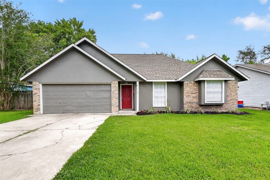 Property photo for 7429 Elbridge Lane, Deer Park, TX