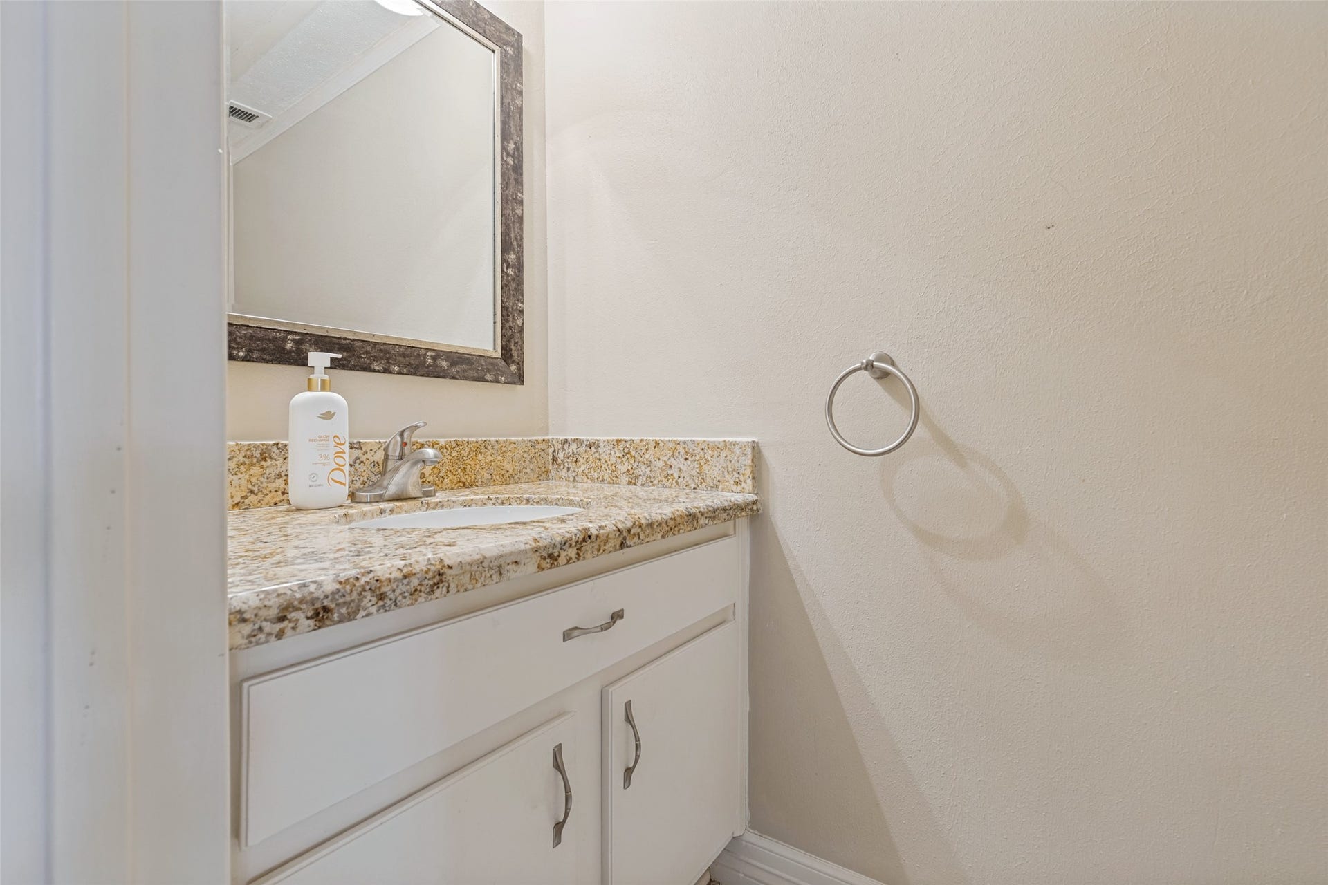 9400 Doliver Drive, #59, Houston, TX 77063 9400 Doliver Drive, #59, Houston, TX 77063