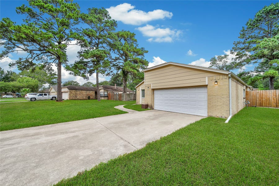 Property photo for 9902 Stepney Green Drive, Houston, TX
