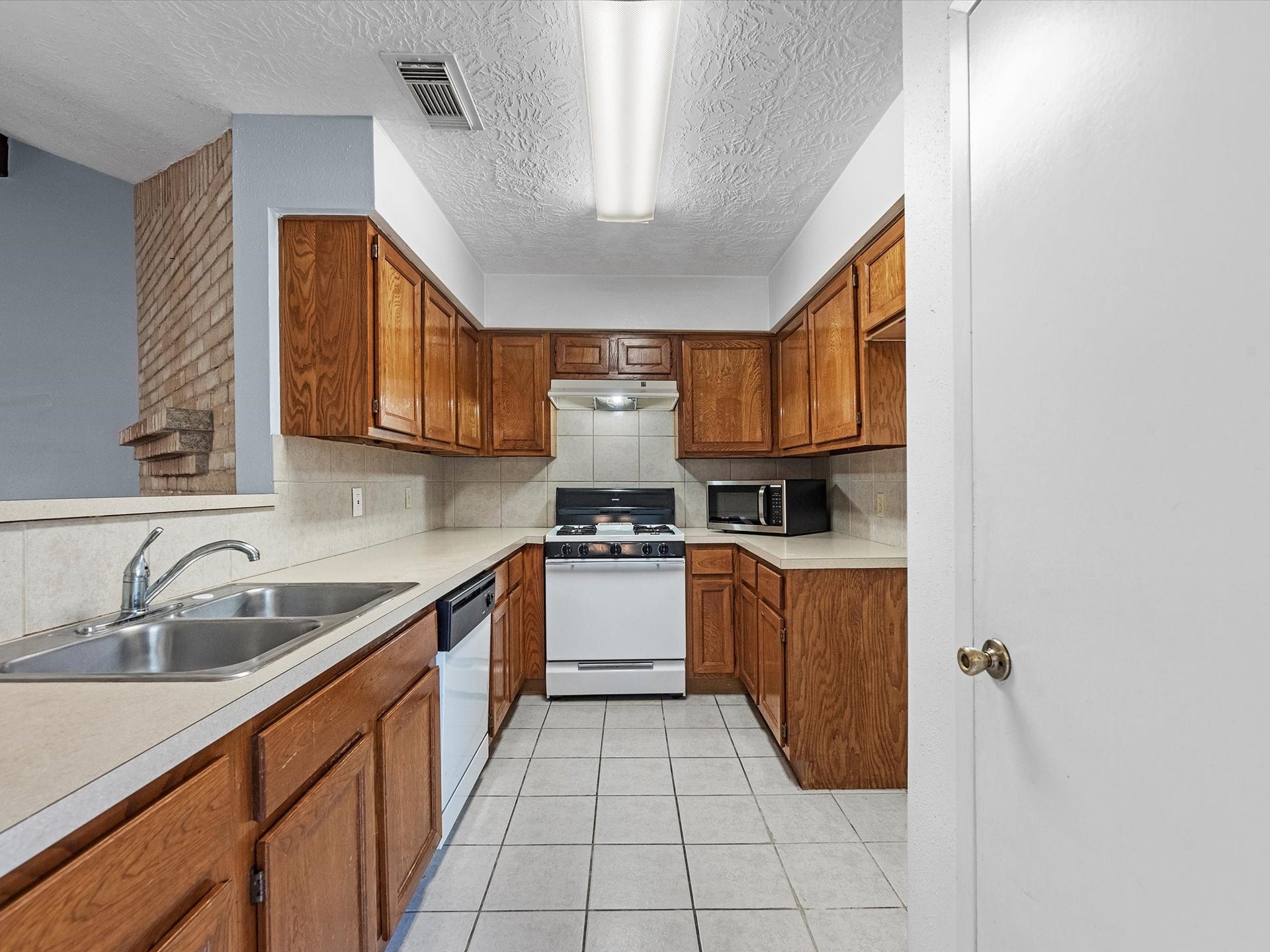 9902 Stepney Green Drive, Houston, TX 77070
