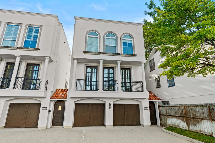 Property photo for 6016 Kirby Drive, West University Place, TX