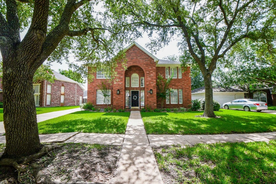 Property photo for 5430 Davids Bend Drive, Sugar Land, TX