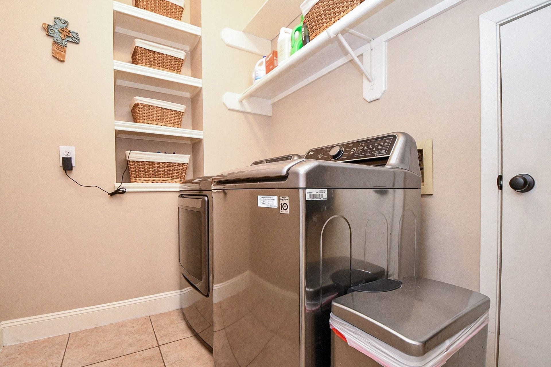 5430 Davids Bend Drive, Sugar Land, TX 77479