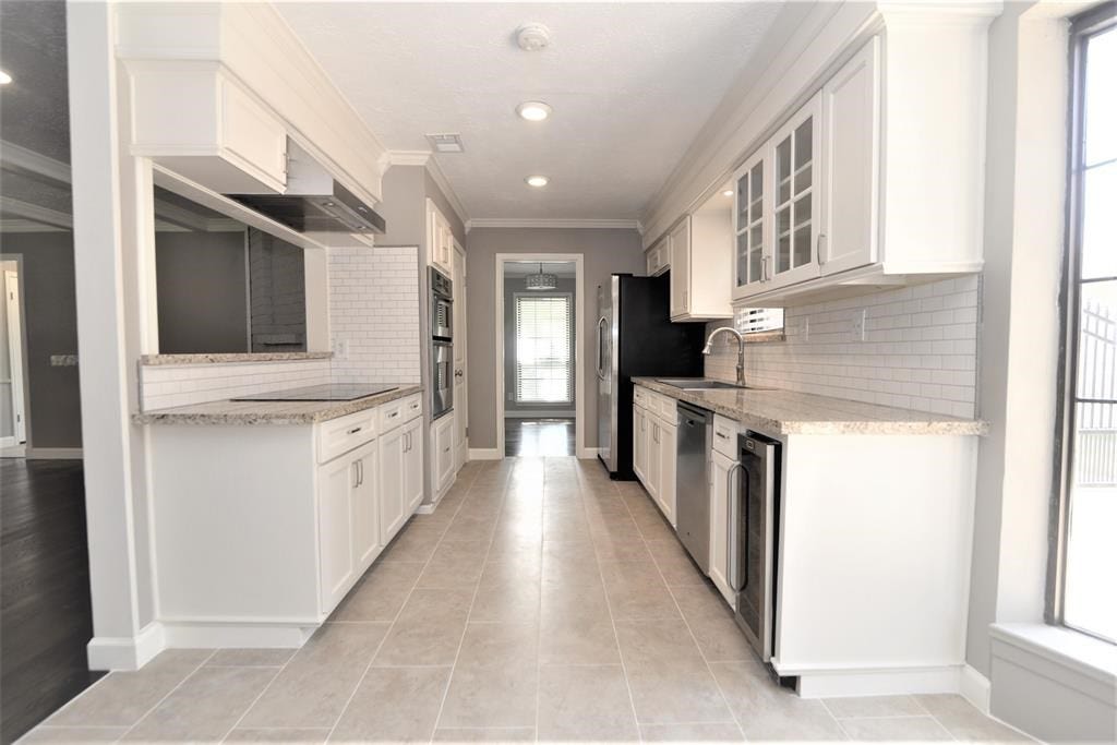 13550 Brook Hollow Drive, Sugar Land, TX 77498