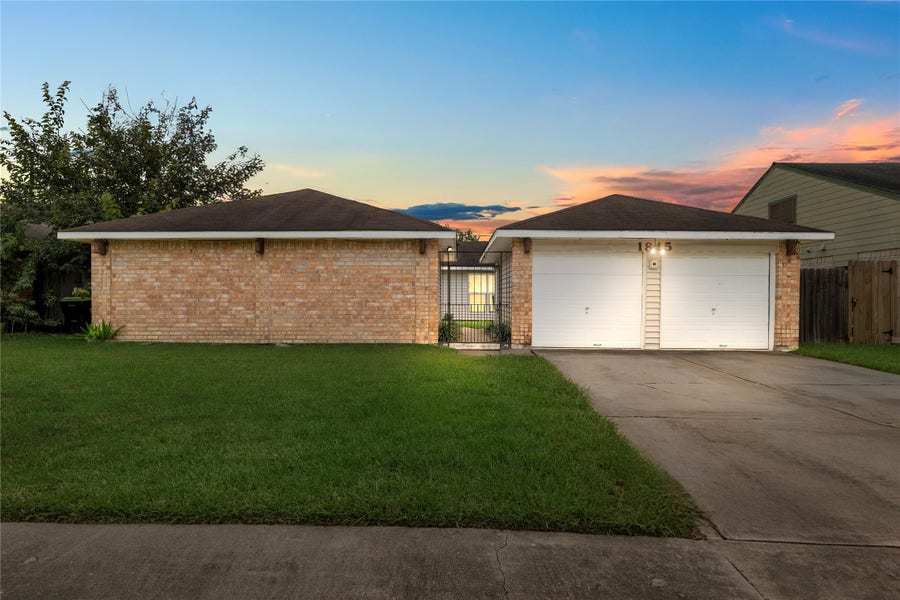 Property photo for 1815 Millbury Drive, Missouri City, TX