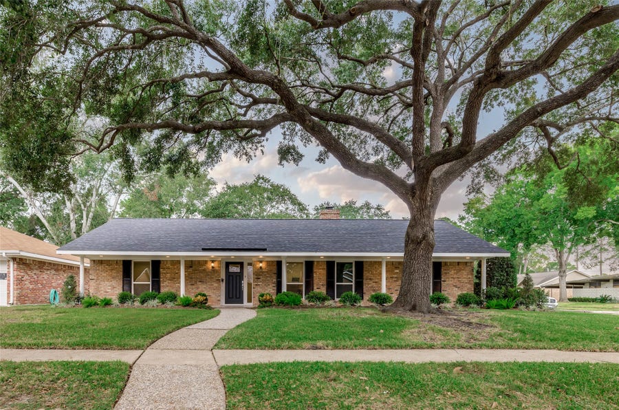Property photo for 1010 Thornton Road, Houston, TX