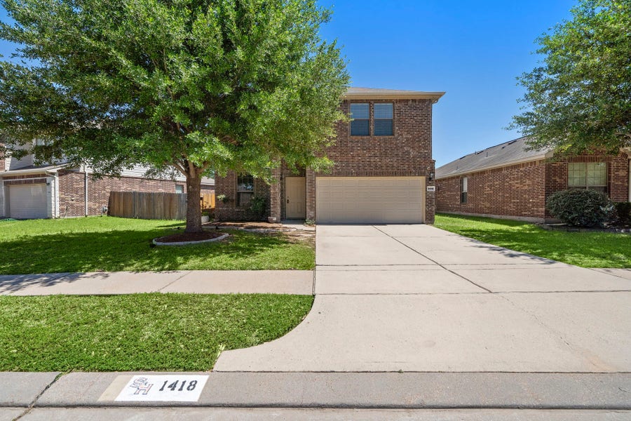 Property photo for 1418 S Maple Drive, Katy, TX