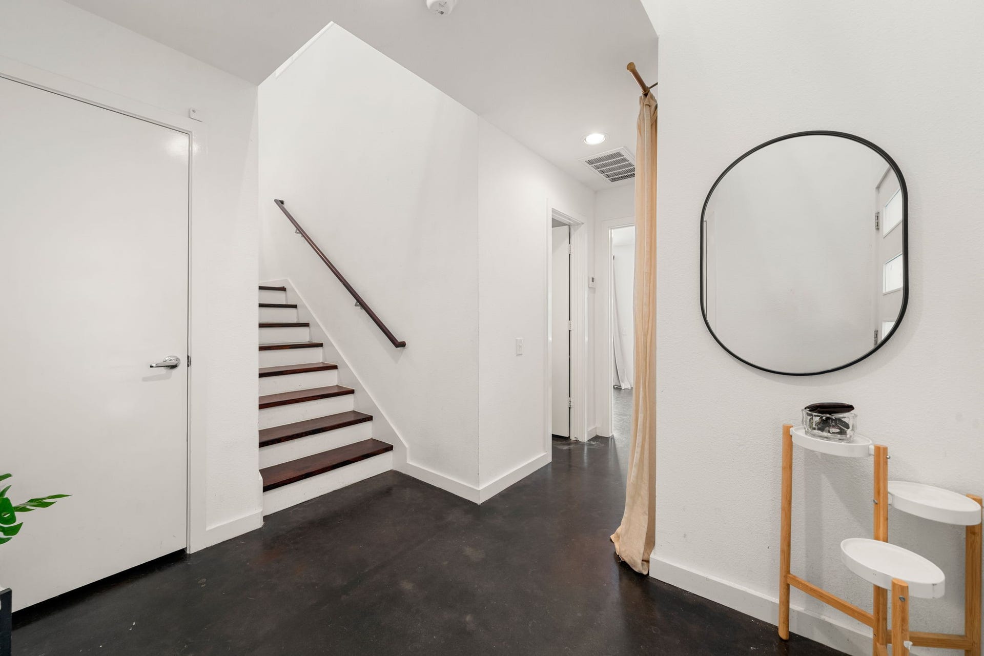 429 Meadow Street, Houston, TX 77020 429 Meadow Street, Houston, TX 77020